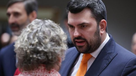 Георгиев защи участието ни в "Съвета за мир": Издига ни на една от най-високите трибуни в света