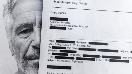 България се споменава 250 пъти в досиетата "Епстийн" 