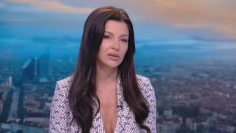 Отново хванаха Дебора, седнала зад волана с 3.14 промила