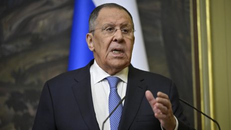 Лавров за писмото на Зеленски: Възпитаните хора не правят така