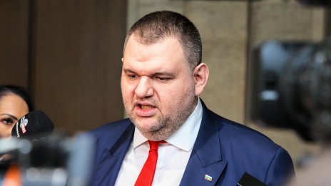 Пеевски отсече: Правителството няма да се разпадне