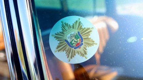 ДПС-НН: Радев иска "Лади" и "Москвичи" с лампи на НСО, няма да стане! 