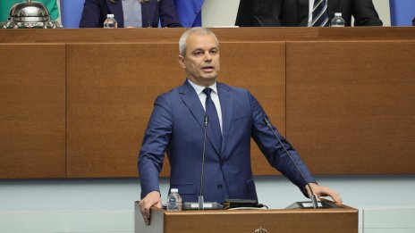 Костадинов: Политическата криза не е свършила, доверието е загубено