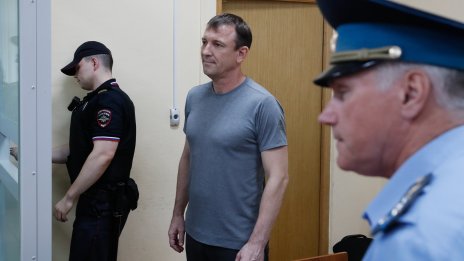 Руски военен съд осъди на 5 г. затвор пенсиониран генерал от фронта в Украйна