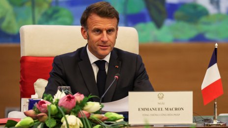 Макрон: Въпросът за ядрената програма на Иран трябва да бъде обсъден на масата за преговори