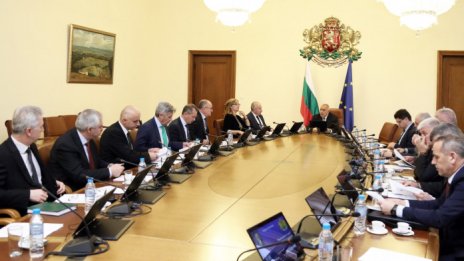 Данъци, закони, пари - вижте какво решава правителството днес