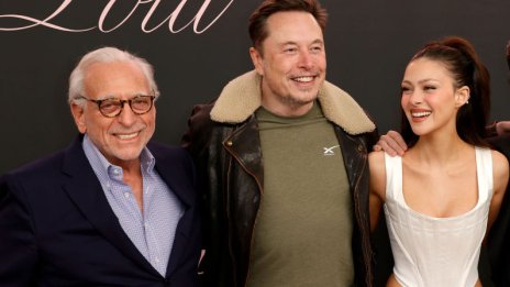 Бащата милиардер на Никола Пелц коментира враждата ѝ със семейство Бекъм