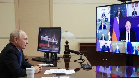 Ескалация на два фронта: Как Путин затяга натиска в Русия и срещу Украйна