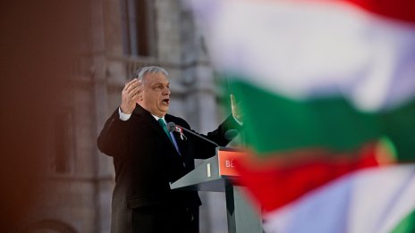 Защо Орбан демонизира Украйна?