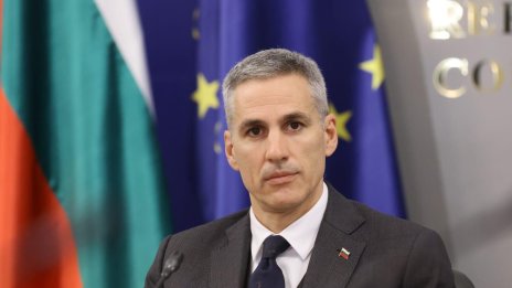 Гюров: Връщаме на данъкоплатците милиарди от банката-касичка на старата власт