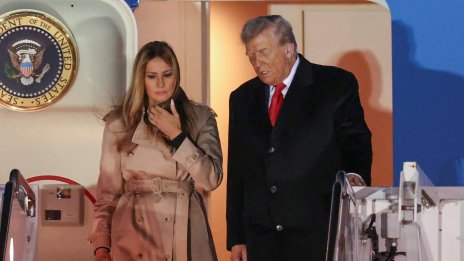 На косъм от трагедия: Air Force One на Тръмп за малко да се сблъска с пътнически самолет
