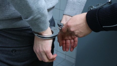 30-годишен мъж бе намушкан в заведение в Търговище