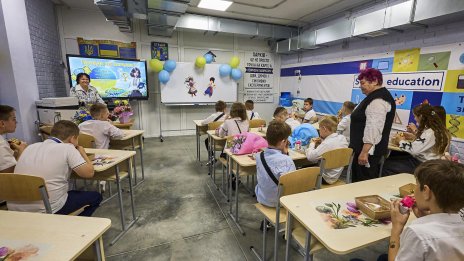 Над 40 подземни училища се строят в украинската Харковска област