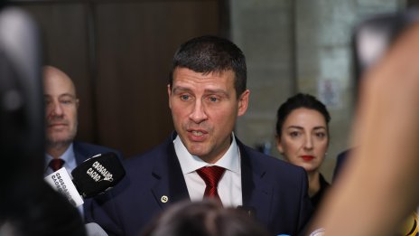 Арести във "Величие", разследват мащабна схема за имотни измами и пране на пари в партията