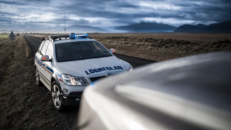 Българи задържани за групово изнасилване на непълнолетна в Крит