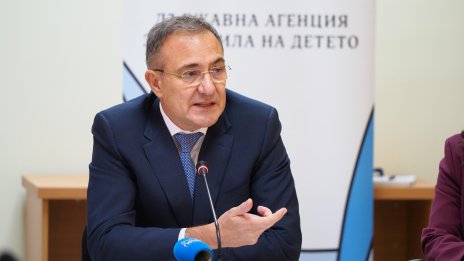 Социалният министър Гуцанов подкрепя "почивния понеделник"