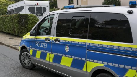 Повдигнаха обвинение на германски полицай, застрелял чернокож