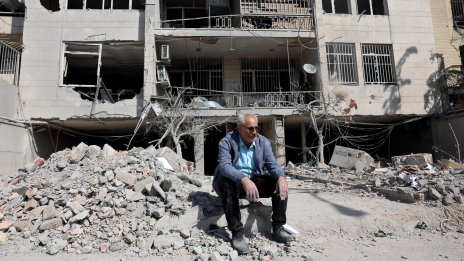 В Техеран: Свят, виждате ли? Те ни убиват, защо ни бомбардирате?  