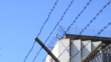 Арестуваха 12-годишно дете след смъртта на нейна съученичка в Лос Анджелис