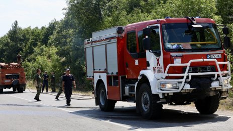 Пожар  пламна в блок до метростанция "Вардар" 