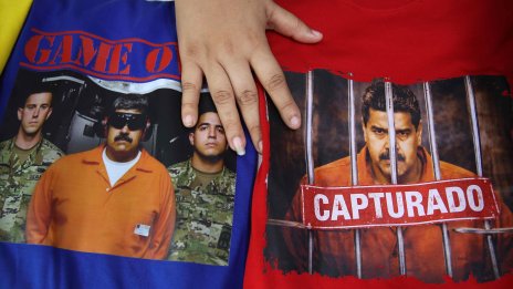 В Перу продават тениски с лика на арестувания Мадуро ВИДЕО/СНИМКИ