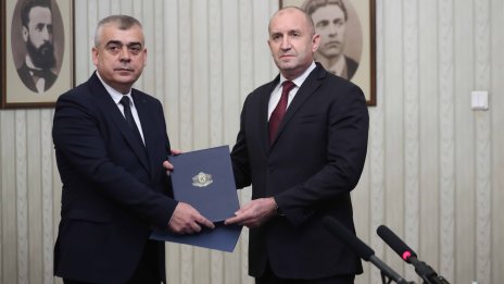 Отиваме на избори, АПС върнаха мандата на Радев неизпълнен СНИМКИ