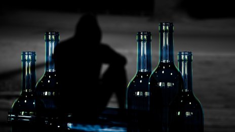 Бивш алкохолик разкри признаците на зависимост, които мнозина не разпознават ВИДЕО