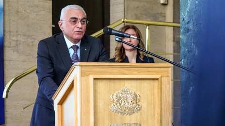 Изтеглиха номерата на машините, които ще преминат удостоверяване за изборите 