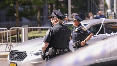 Жена е обвинена, че е убила баща си и е извадила сърцето му
