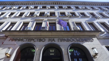 Николай Найденов: Наложителни са ограничения на решенията на ВСС