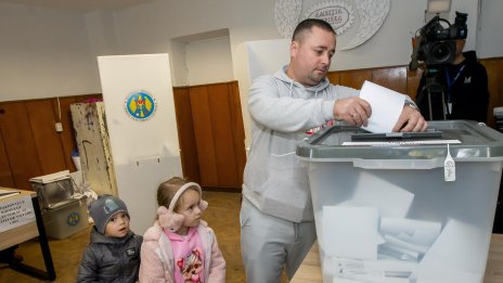 Бомбени заплахи в няколко молдовски изборни секции в чужбина