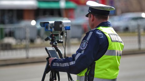 Масово полиция на пътя, ще следят трафика и от необозначени коли