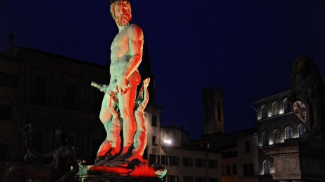 Турист повреди фонтан от 16-ти век във Флоренция