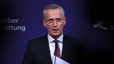 Няма гаранция, че НАТО ще оцелее при президентството на Тръмп