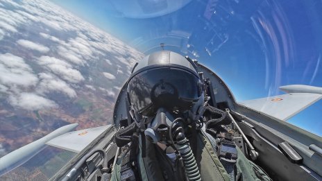 Защо Южна Корея пенсионира стотици изтребители F-5 години по-рано от планираното