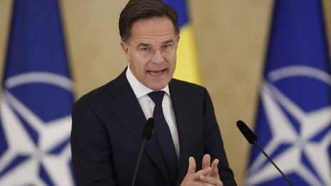 НАТО осъди "безразсъдството" на Русия след като дрон се заби в сграда в Румъния