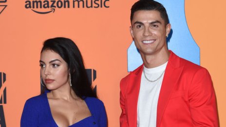 Кристиано Роналдо: Имам над 40 луксозни коли, но рядко ги карам, просто ги гледам