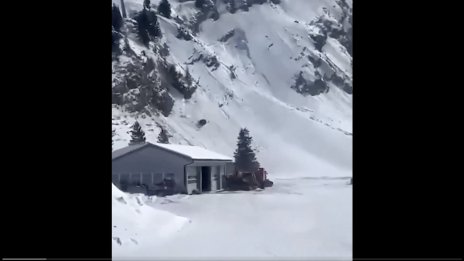 Кабинков лифт се откъсна и падна в Швейцария, има загинал ВИДЕО