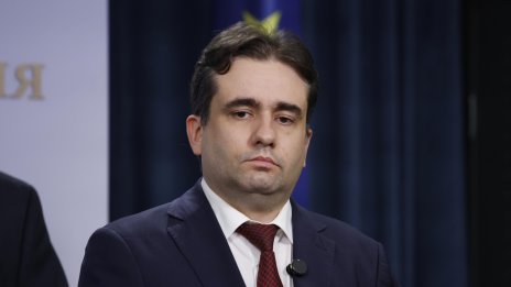 Божанов: Властта принизява убийството в Пловдив до битов инцидент