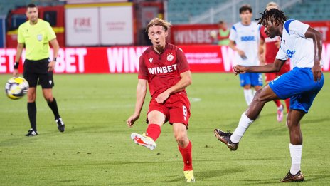 Трансферна издънка: ЦСКА се раздели с халфа Дейвид Сегер