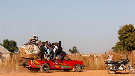 Въоръжени мъже отвлякоха ученици в Нигерия