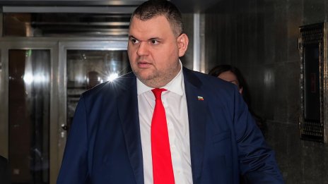 Делян Пеевски дава сигнал срещу Костадинов в прокуратурата