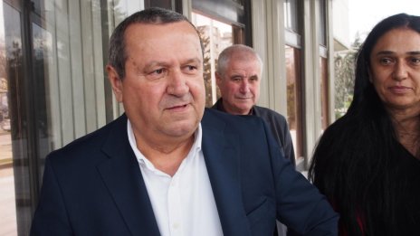 Адемов: Проектът за удължителния бюджет гарантира всички социални плащания