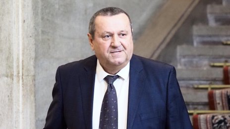 Хасан Адемов: Социалните плащания са гарантирани