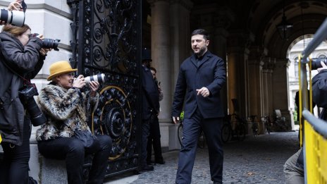 Зеленски: Териториалните компромиси само чрез глас на украинците