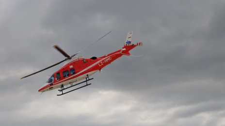 Въздушната линейка транспортира мъж на 52 г. от Петрич