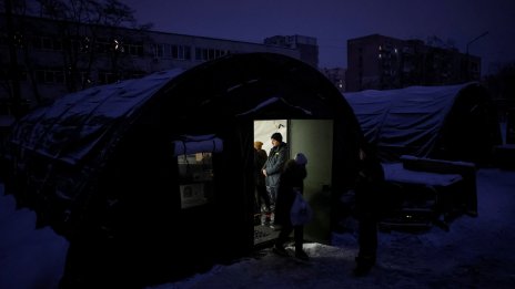 Бедствие: Киев въвежда отново временен режим на тока