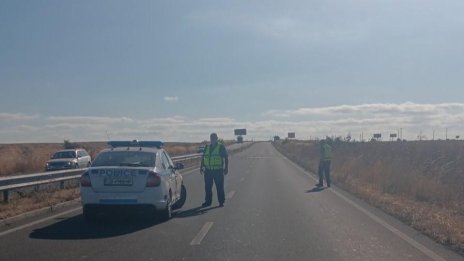 Задържаха шофьора, избягал след катастрофата с жертва на пътя за Слънчев бряг