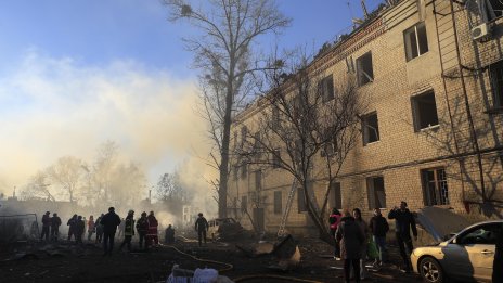 Сделката за прекратяване на огъня в Украйна прилича на руско желание, вързано с панделка от САЩ