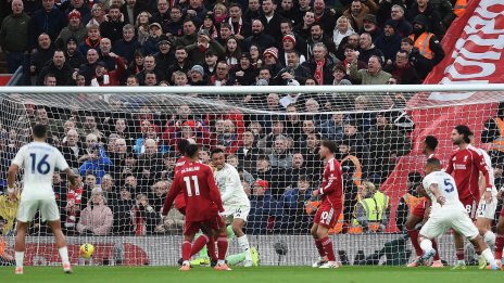 Ливърпул загуби сензационно с 0:3 от Нотингам Форест